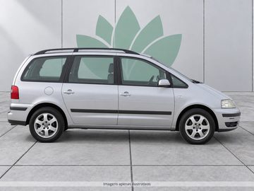 Volkswagen Sharan 1.9 TDi Confortline - fotografia 3