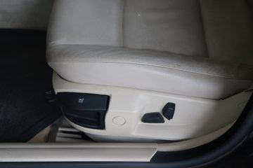 BMW 520 d Line Luxury Auto - fotografia 26