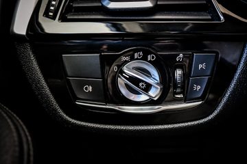 BMW 520 d xDrive Pack M Auto - fotografia 25