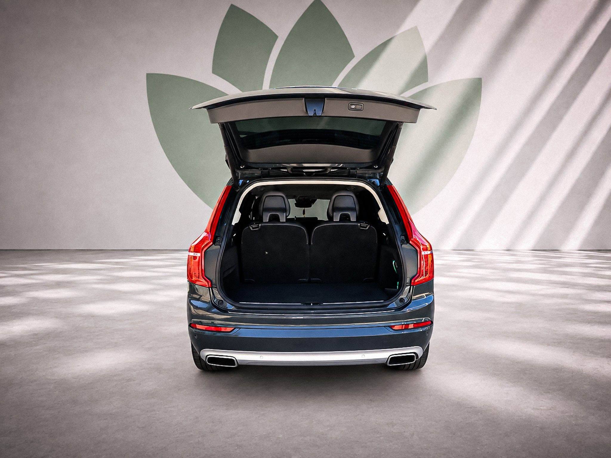 Volvo XC 90 2.0 T8 PHEV Momentum AWD — o que distingue