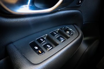 Volvo XC 90 2.0 T8 PHEV Momentum AWD - fotografia 24