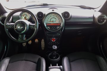 MINI Countryman Cooper D ALL4 - fotografia 31