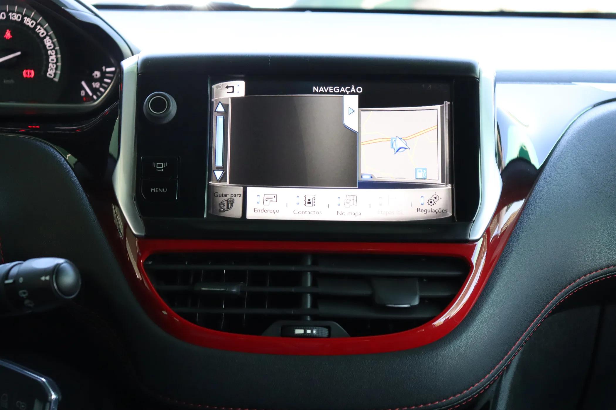 Peugeot 208 1.6 THP GTi — o que distingue