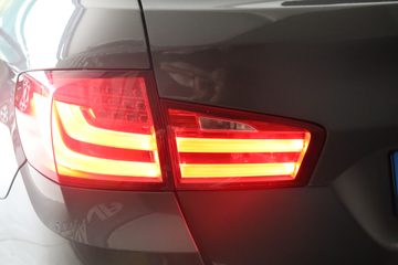 BMW 520 d Line Luxury Auto - fotografia 9