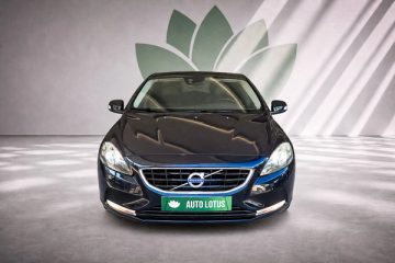 Volvo V40 2.0 D2 Momentum - fotografia 1