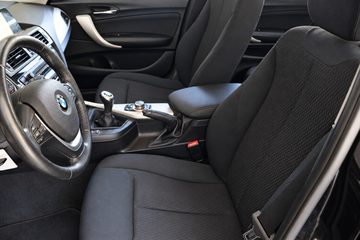 BMW 116 d EfficientDynamics - fotografia 9