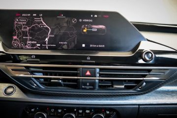 Citroën C5 X 1.6 Hybrid Plus e-EAT8 - fotografia 17