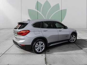 BMW X1 16 d sDrive Line xLine - fotografia 8