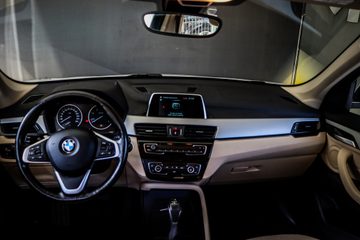 BMW X1 18 d sDrive Advantage Auto - fotografia 45
