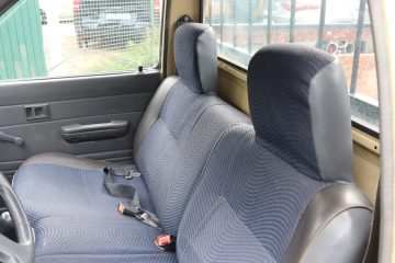 Toyota Hilux 2.4 D LN110L Cx Mad. C.E - fotografia 10
