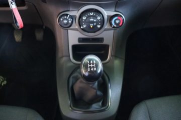 Ford Fiesta 1.5 TDCI VAN (IVA Dedutivel) - fotografia 16
