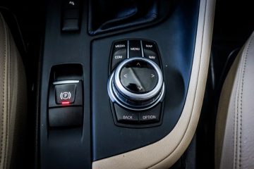 BMW X1 18 d sDrive Advantage Auto - fotografia 20