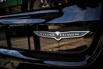 Jeep Compass 1.3 TG Trailhawk - fotografia 9