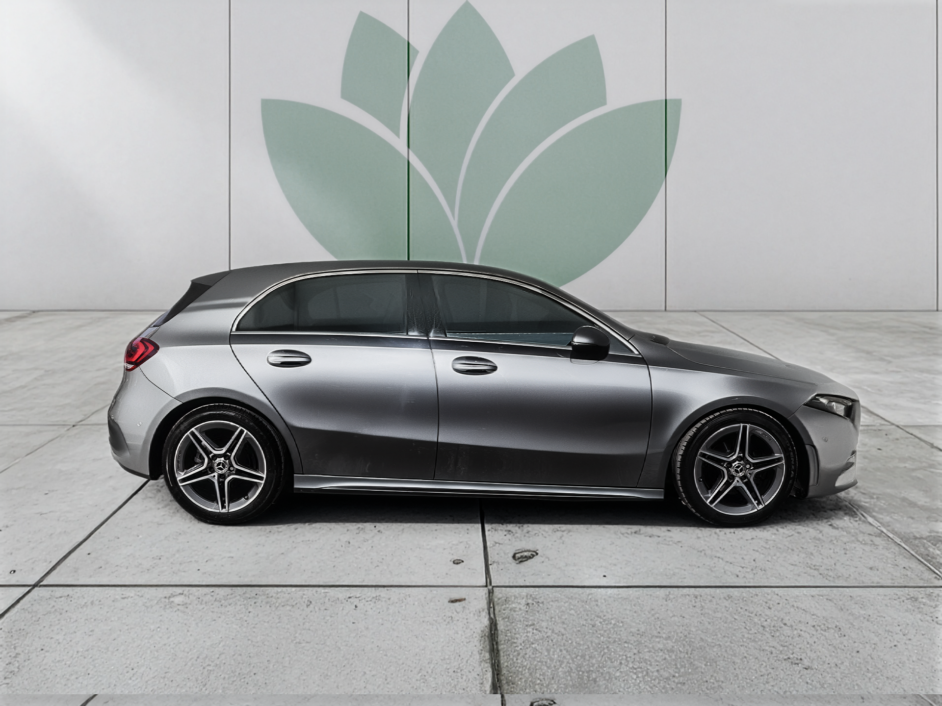 Mercedes Benz A 180 d AMG Line Aut. — sensação