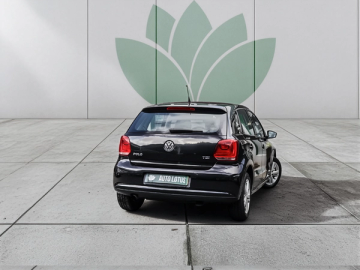 Volkswagen Polo 1.2 TSi Confortline - fotografia 6
