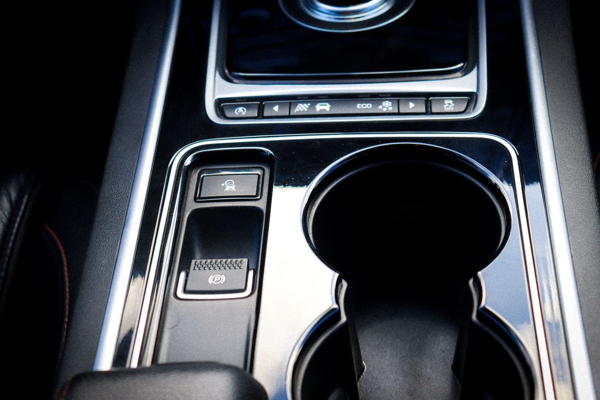 Jaguar XE 2.0 D Portfolio AWD Aut. — dia a dia