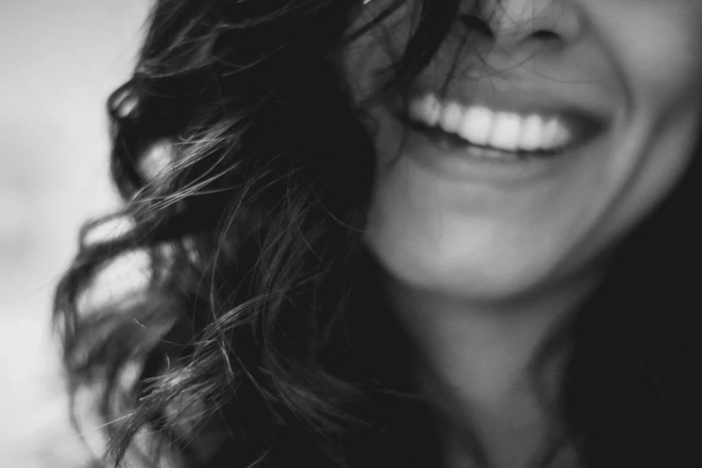 AR LEIDI SAU BŪTI LAIMINGA?