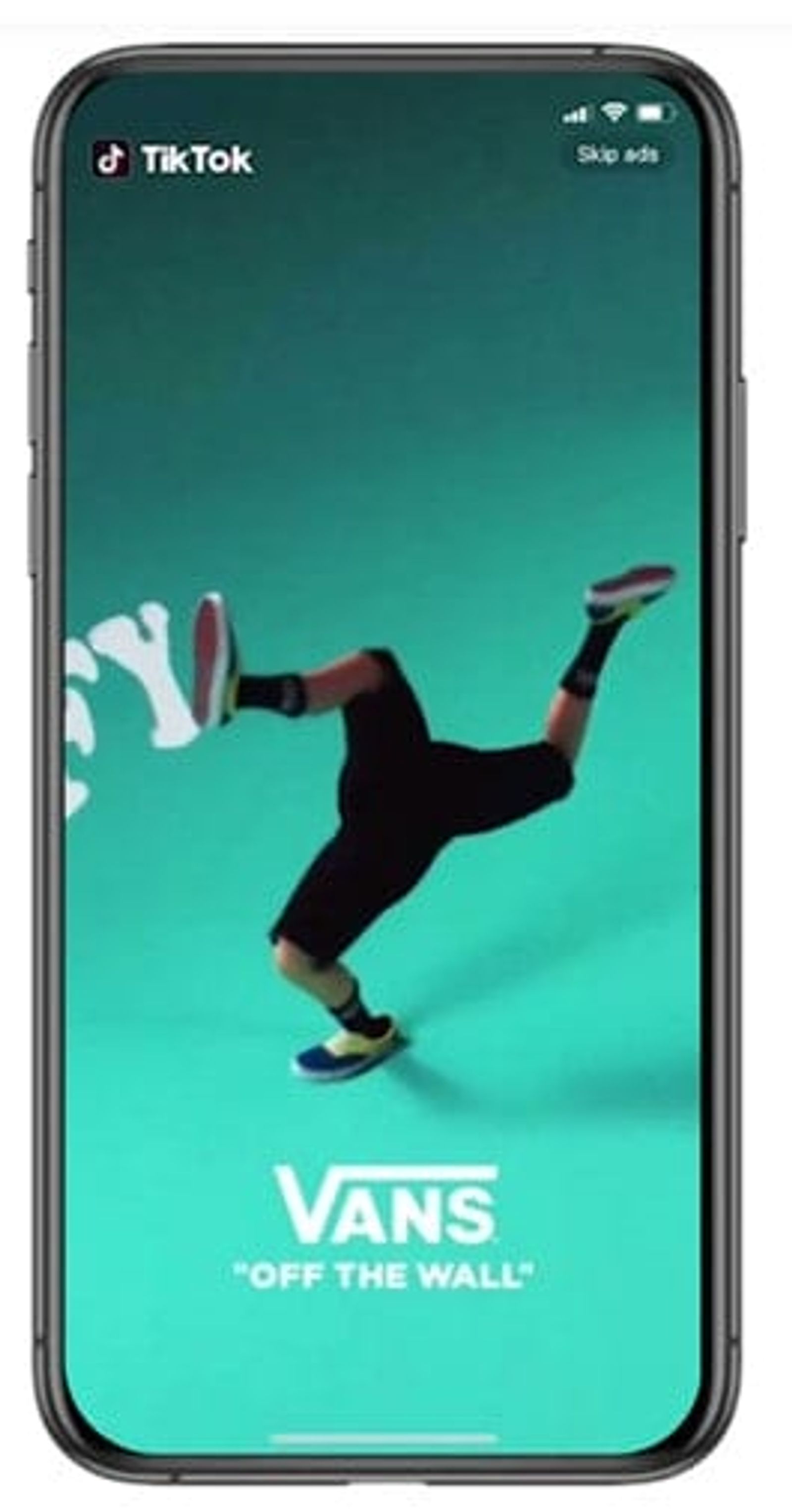 Anuncio de TikTok de Vans con tres piernas en forma de spinner