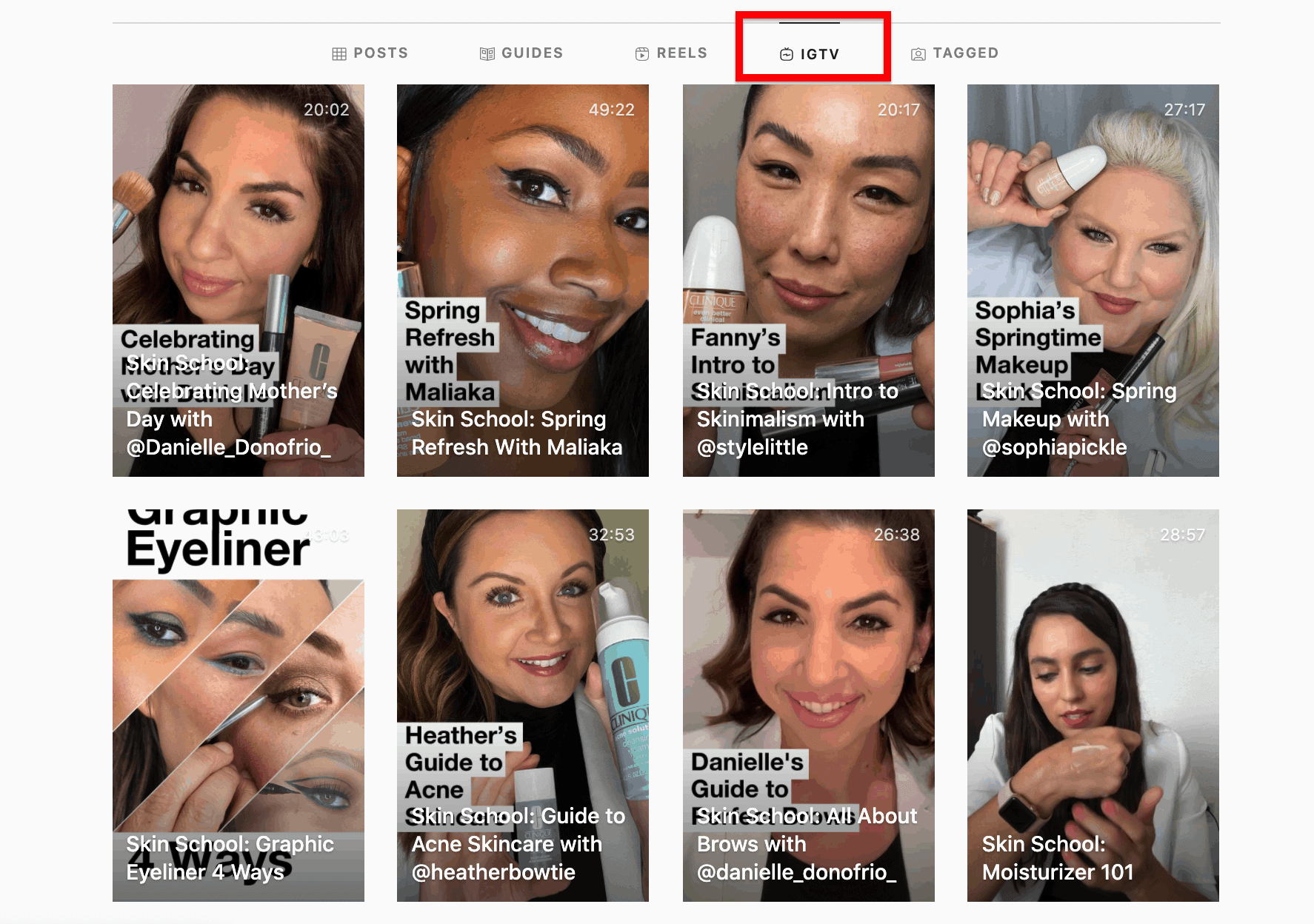 Mujeres sosteniendo productos de Clinique en minaturas de serie IGTV