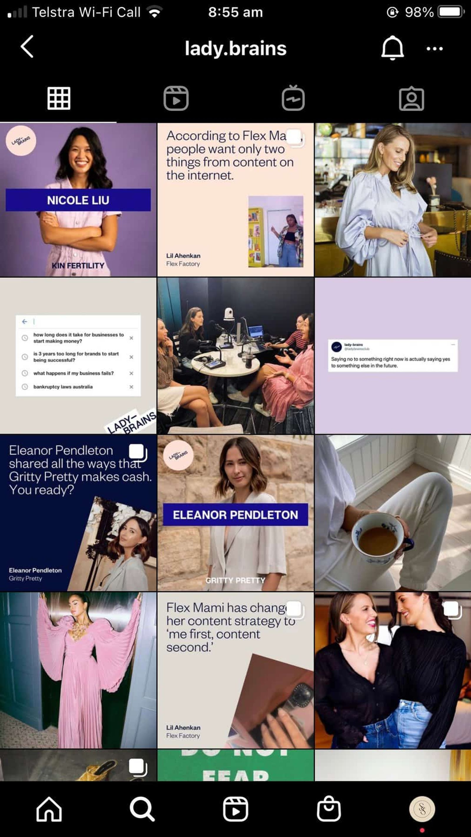 El feed de Lady Brains presenta tonos suaves y cuatro plantillas de publicación.