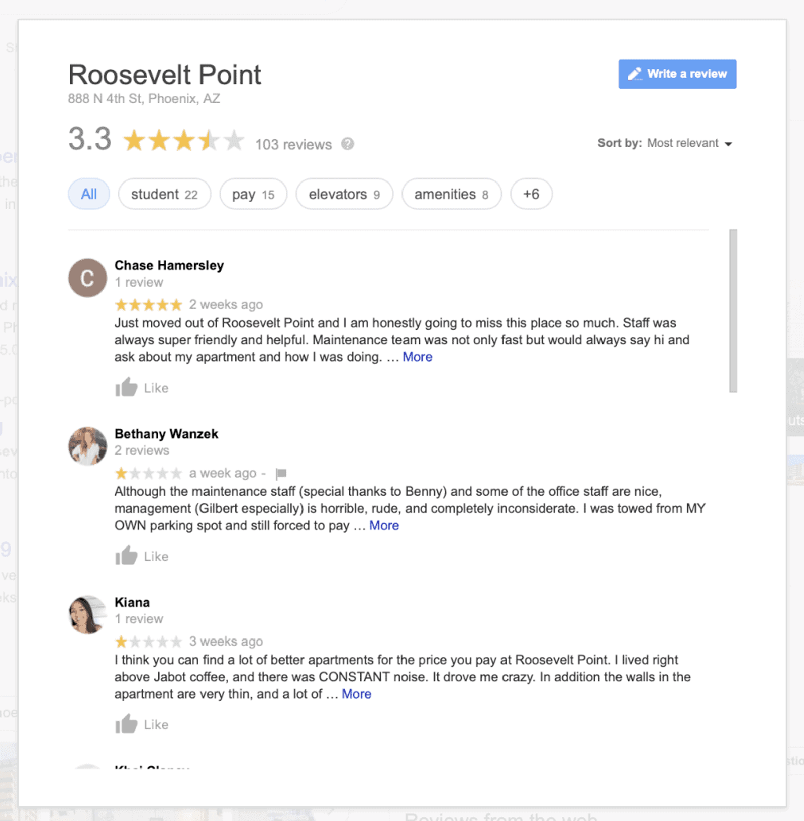 Sección de reseñas de un perfil de empresa en Google con calificaciones y comentarios de clientes.