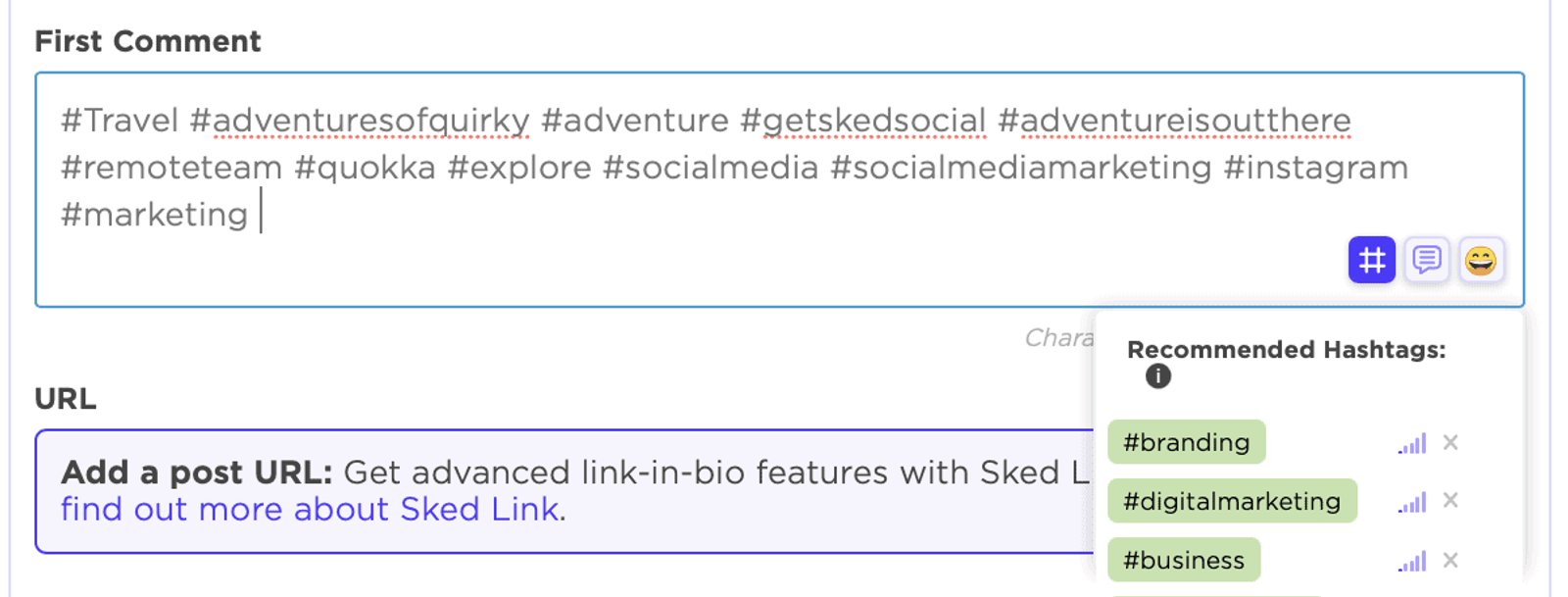 Campo de primer comentario en Sked Social con hashtags y un panel de hashtags recomendados al lado.