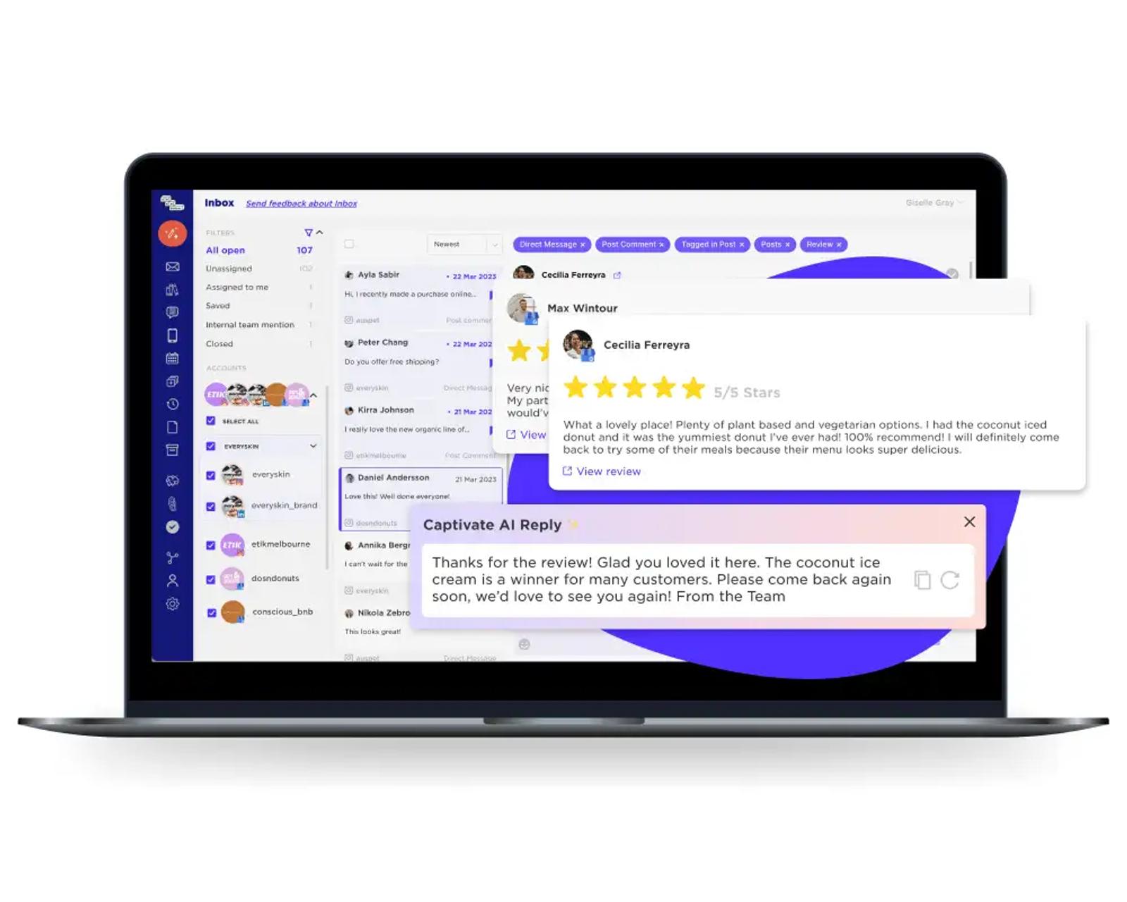 Bandeja de entrada de Sked Social con lista de mensajes, una reseña con estrellas y un borrador de respuesta con IA.