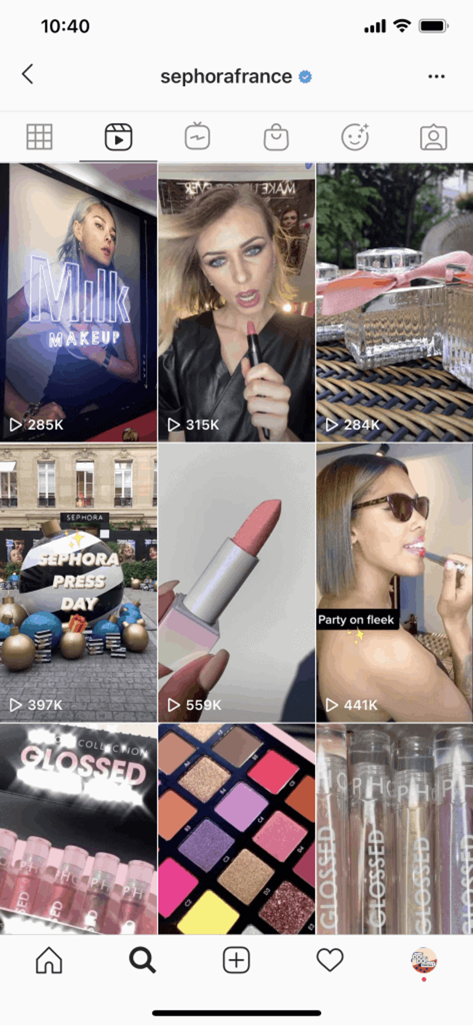 Cuadrícula de Reels de Instagram en el perfil de Sephora France, con miniaturas de videos de maquillaje y belleza.