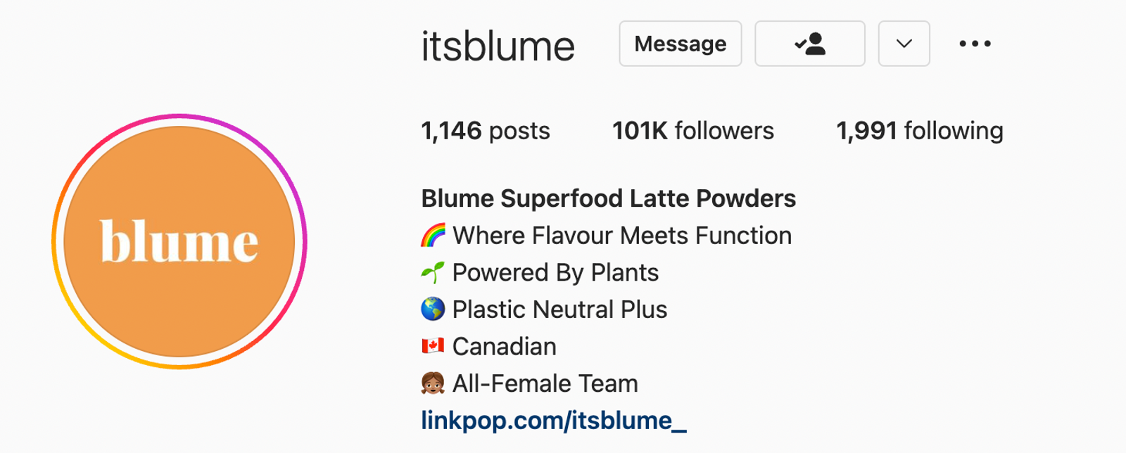 Perfil de Instagram de itsblume, con una biografia que usa emojis y vinetas para describir la marca.