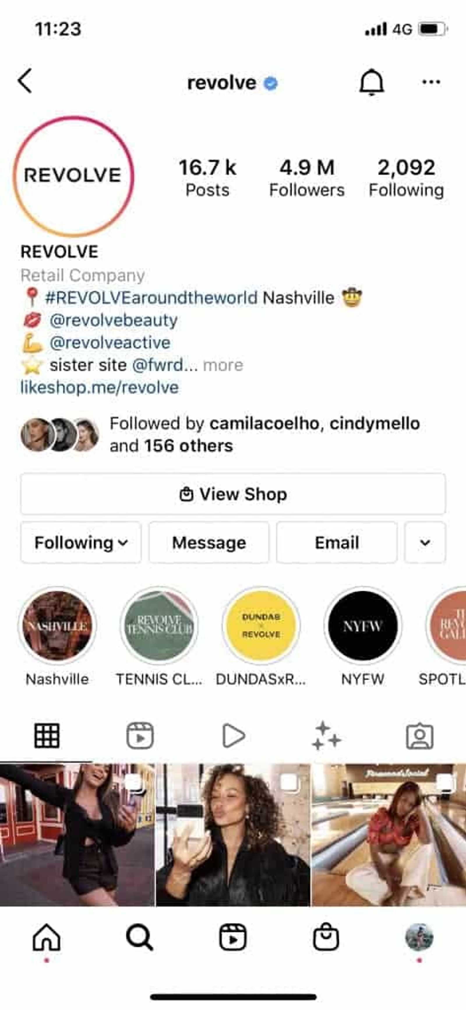 Perfil de Instagram de Revolve con destacados como Nashville, Tennis Club y NYFW sobre la cuadrícula de publicaciones.