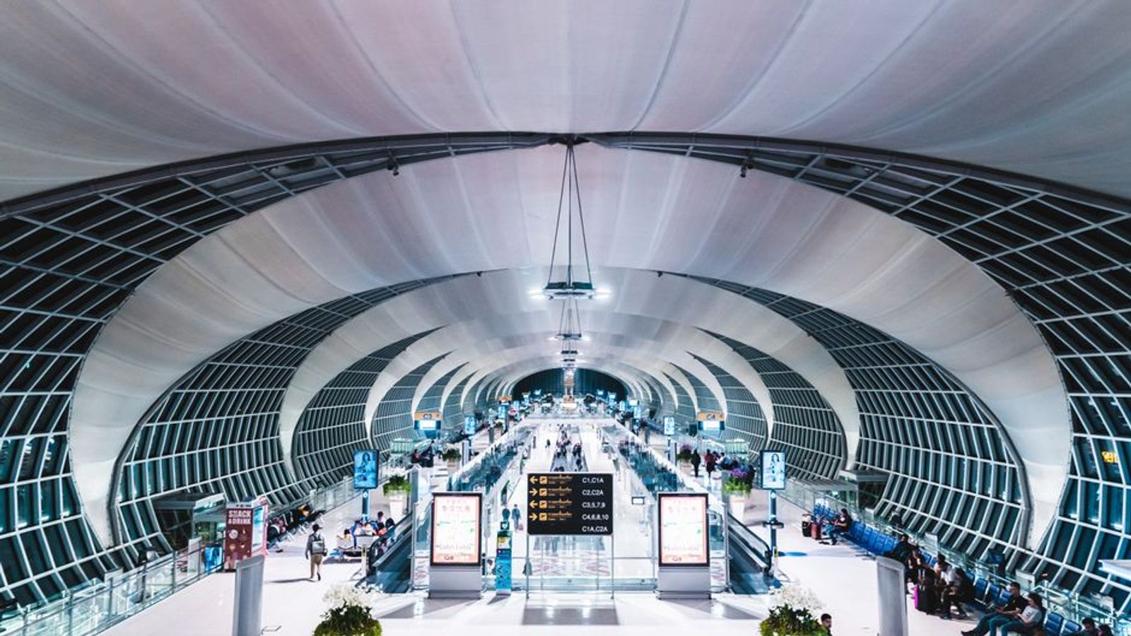 Luggage Storage at Bangkok Airports: Suvarnabhumi & DMK