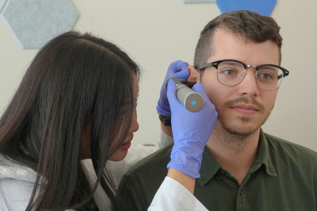 Earwax / Cerumen Removal at Kun Hearing