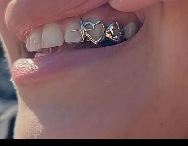 Star Tooth Grillz.