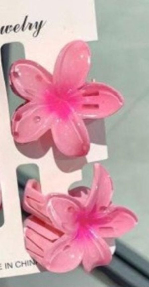 Small Size Floral Clips.