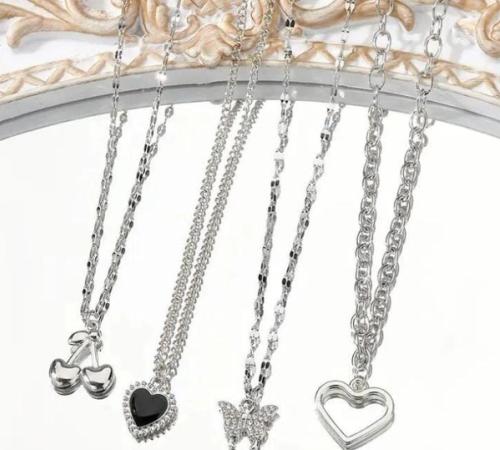Elegant Shiny Rhinestone Feminine Necklaces.