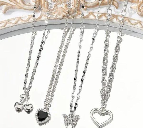 Elegant Shiny Rhinestone Feminine Necklaces.