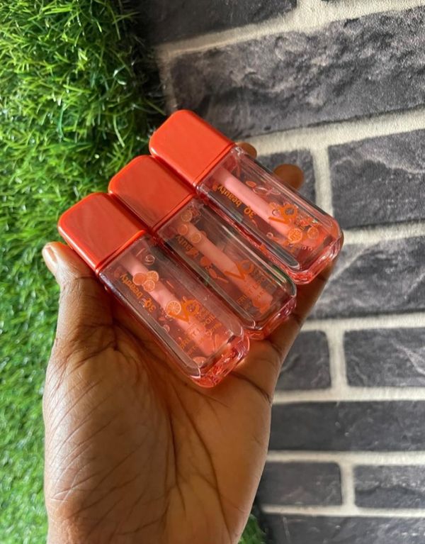 VC Organic Moisturizing Fruit Lip Oil.