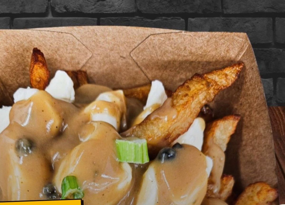 Poutine sauce au poivre de Pataphil
