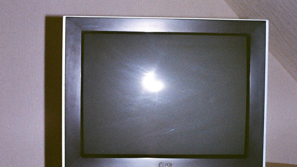 Why Does My Roku TV Keep Turning Off?