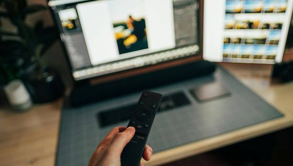 Hisense Fernbedienung geht nicht? 7 kostenlose Fixes (unter 1 Min.)
