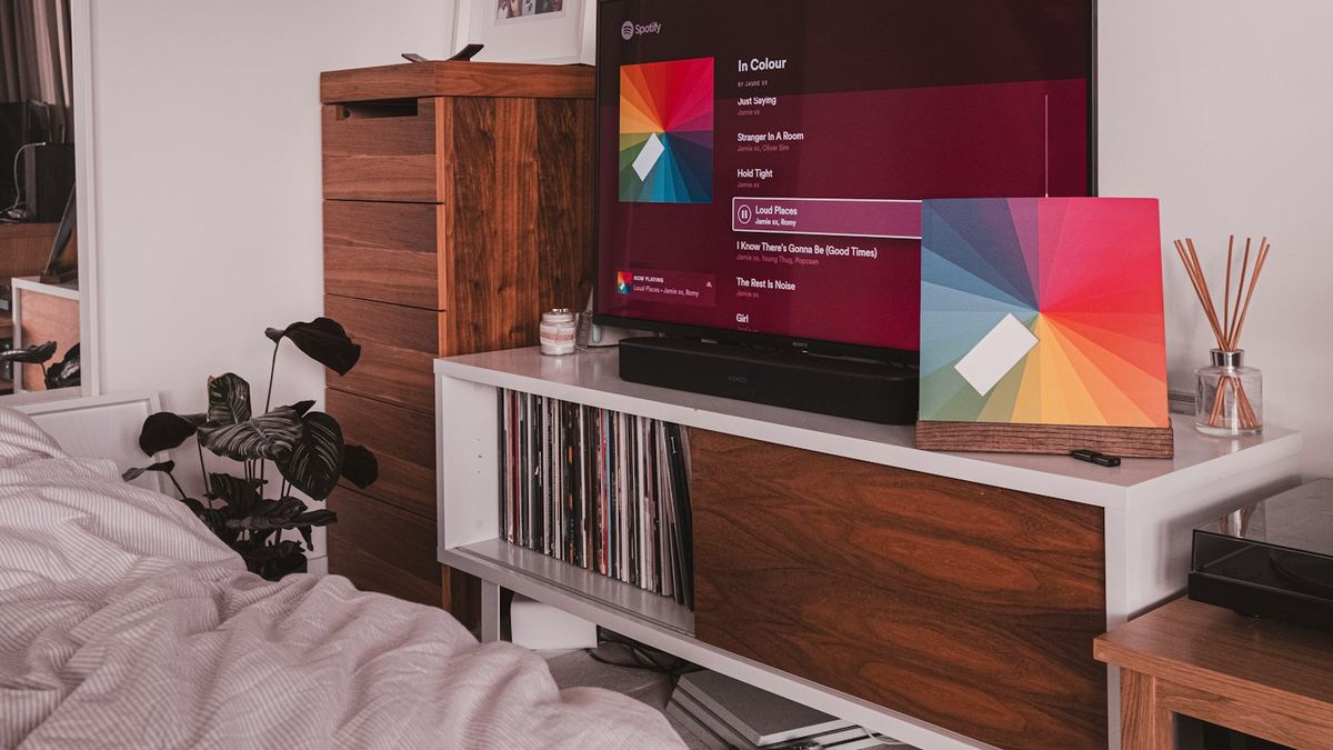 How to Download Apps on Hisense TV
