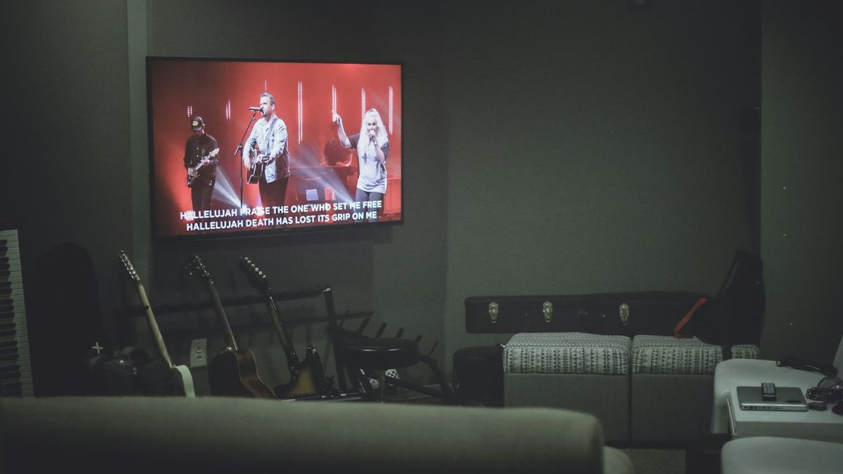 Roku TV Sound But No Picture? How to Fix It (Every Model)