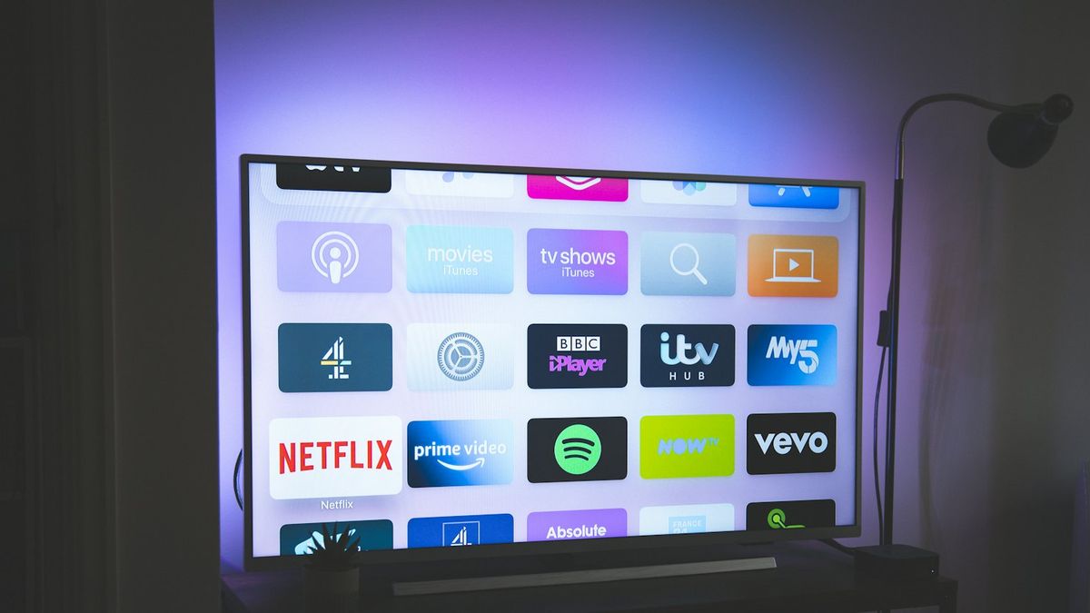 Hisense TV Freezing or Running Slow? 8 Fixes by Platform