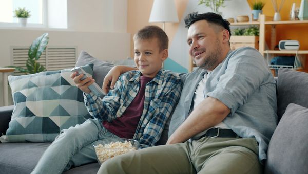 「ハイセンス テレビ やめとけ」は本当？後悔する人・しない人を実機で解説