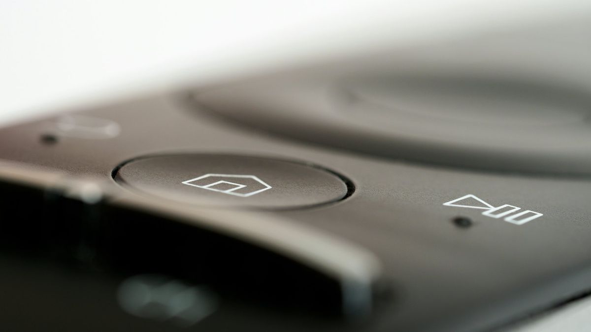 Roku Remote Volume Not Working? Here's How to Fix It