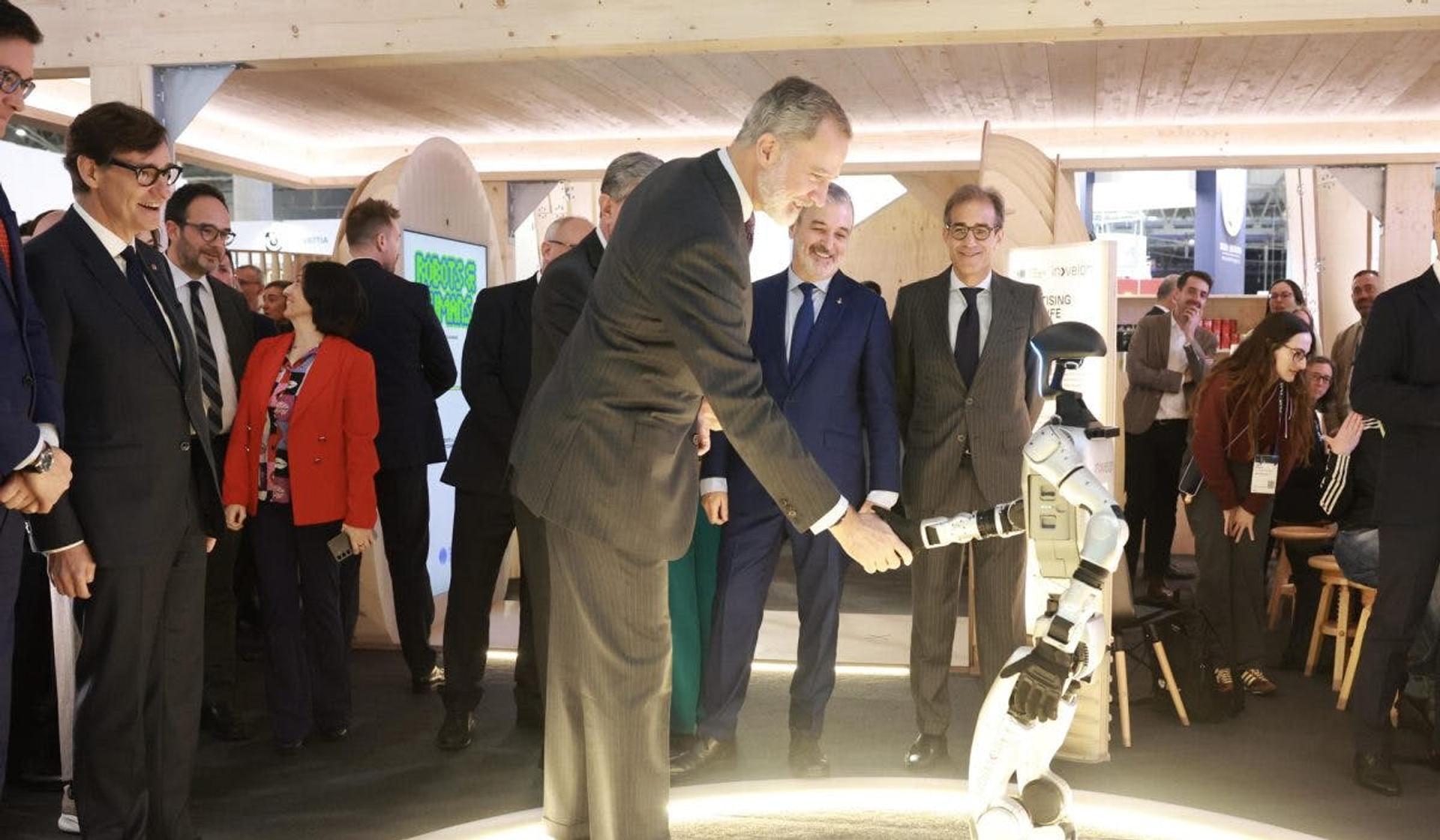 Robots humanoides en el MWC 2025