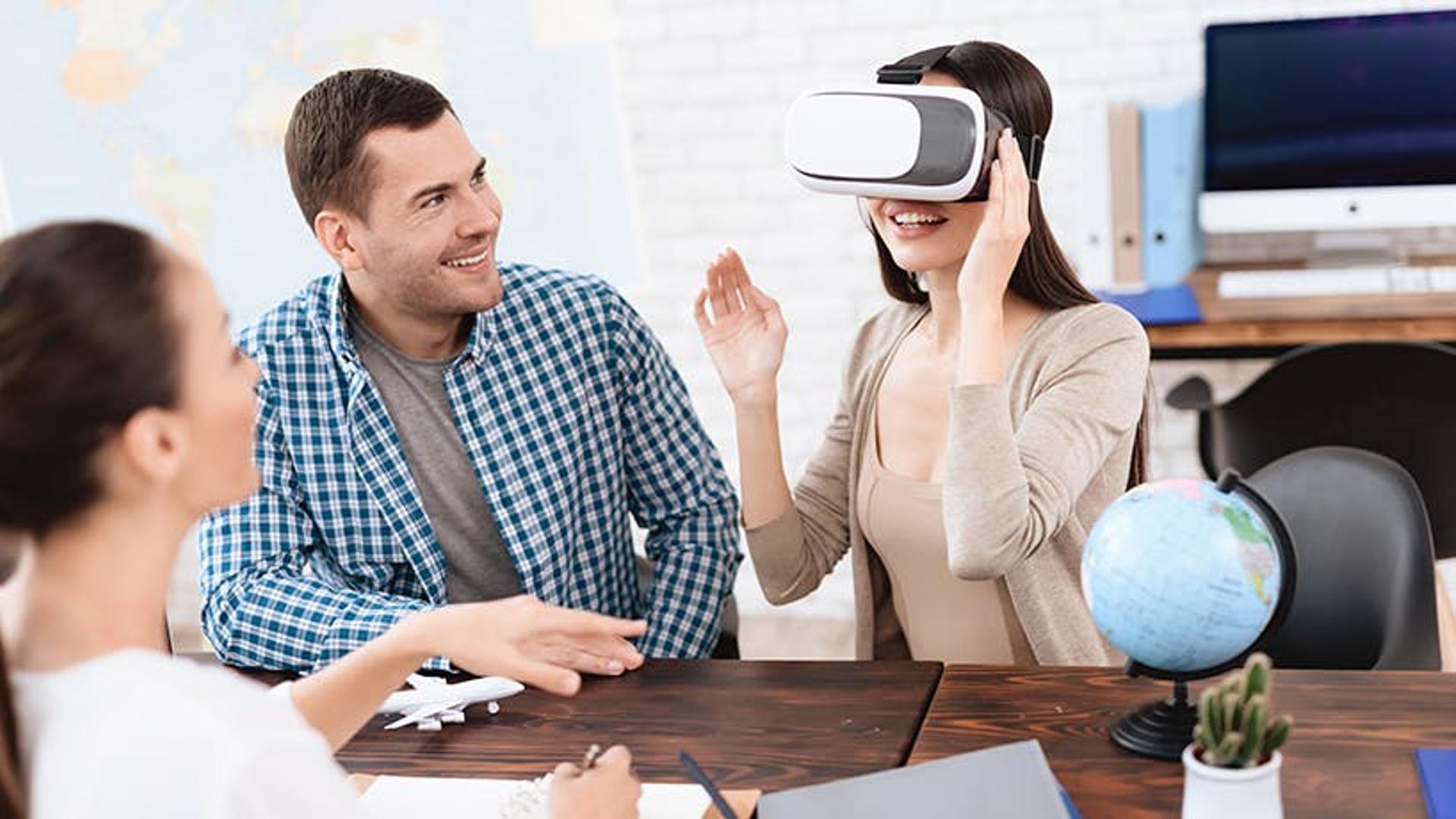 VR Applications: ¿Cómo la Realidad Virtual ha ayudado en la recuperación económica del sector turístico?