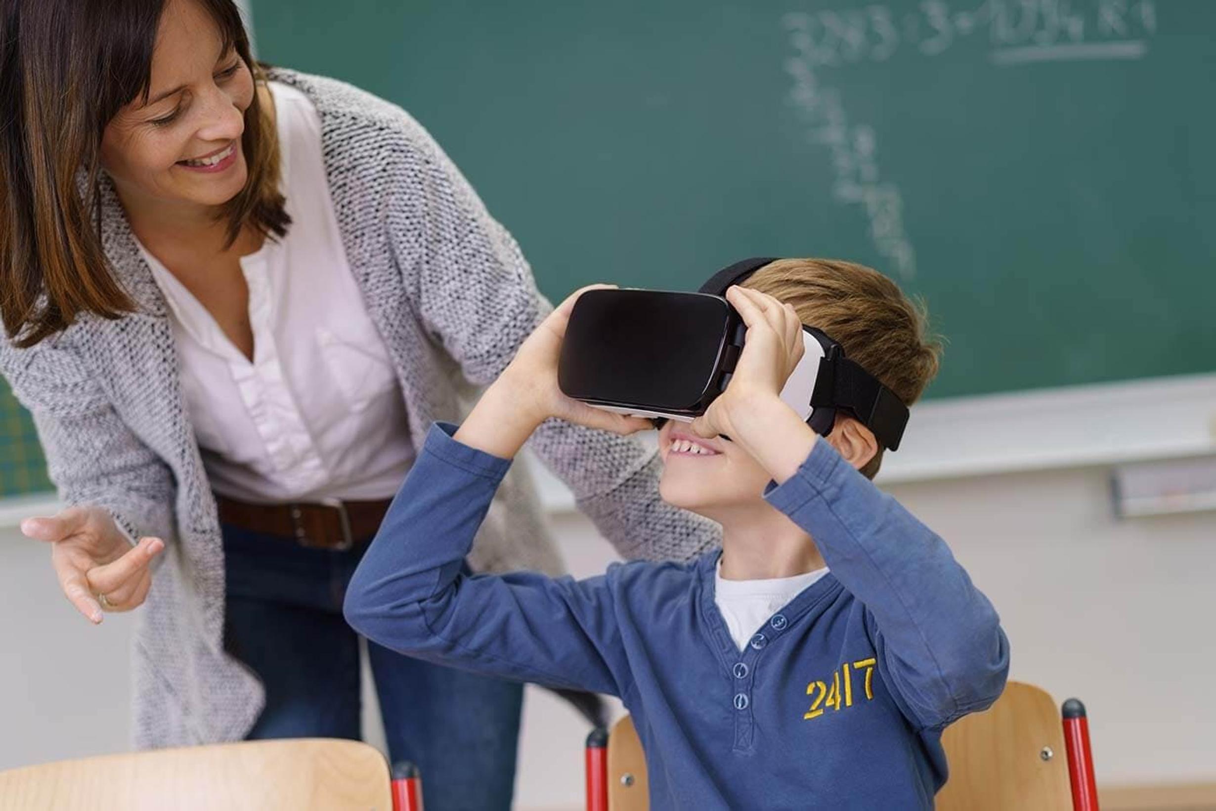 VR Applications: How can Virtual Reality be applied in education?
