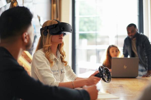 VR Applications : les formations en Réalité virtuelle améliorent l'apprentissage des collaborateurs