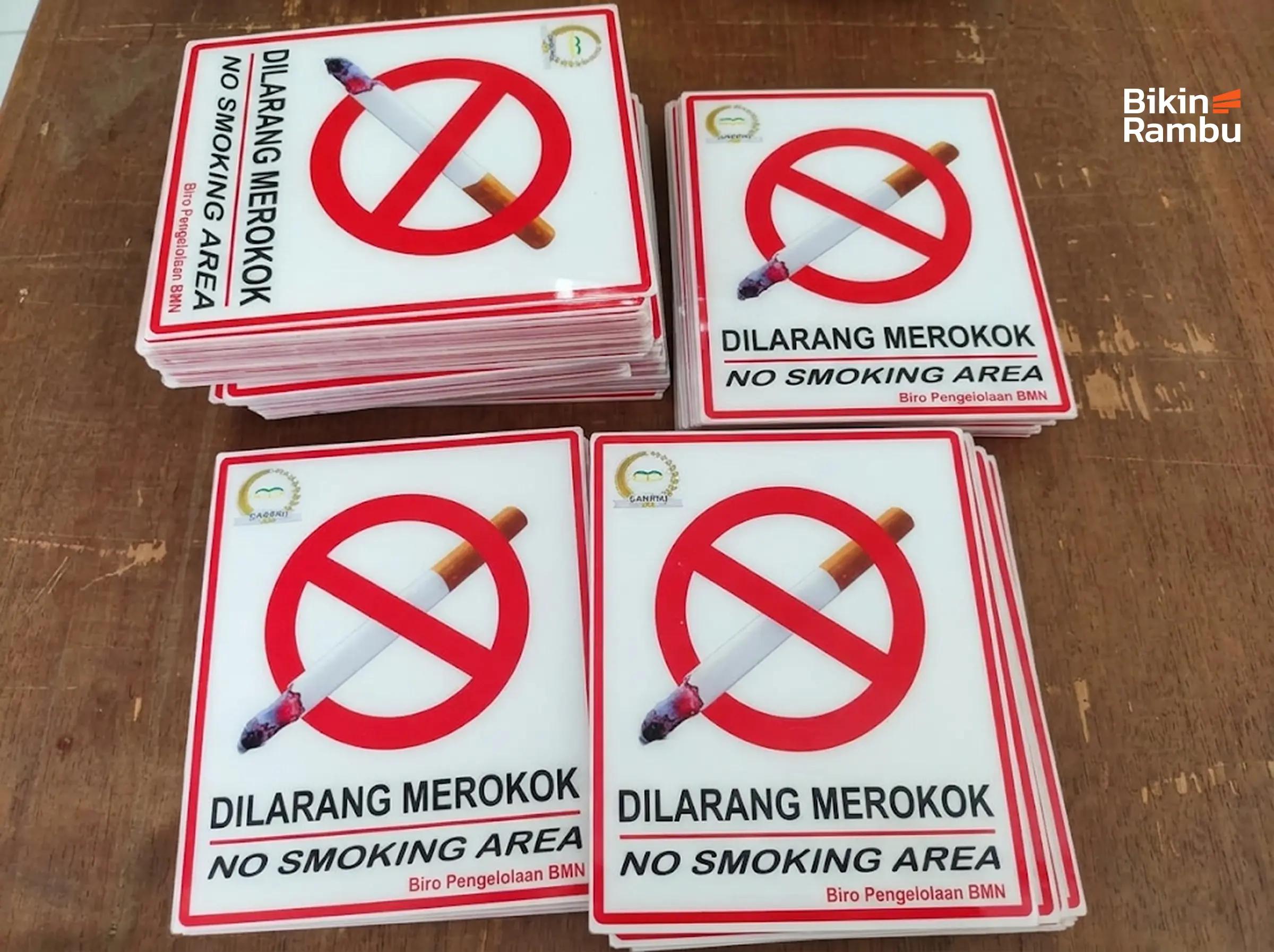 Rambu larangan dilarang merokok untuk area DPR RI